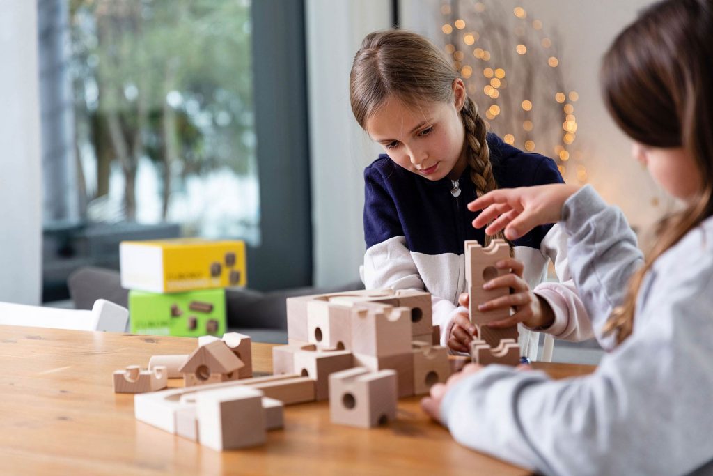 CUBORO STANDRAD und JUNIOR Kugelbahn spielend lernen